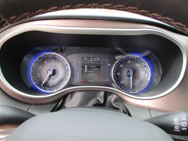 2017 Chrysler Pacifica Touring-L 4dr Mini-Van